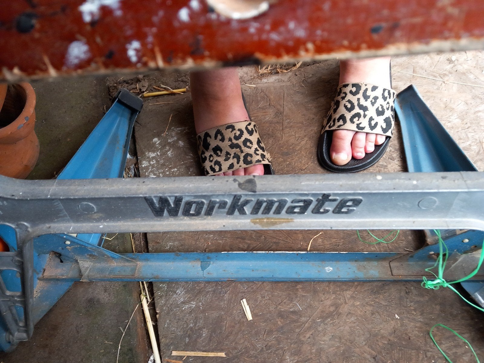 Werkbank ,,,work mate de zaag is er ook bij sta op site 2 €, Enlèvement