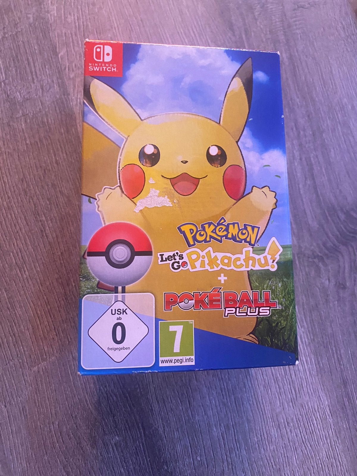 Pokemon lets go pikachu boite vide, Enlèvement, Comme neuf