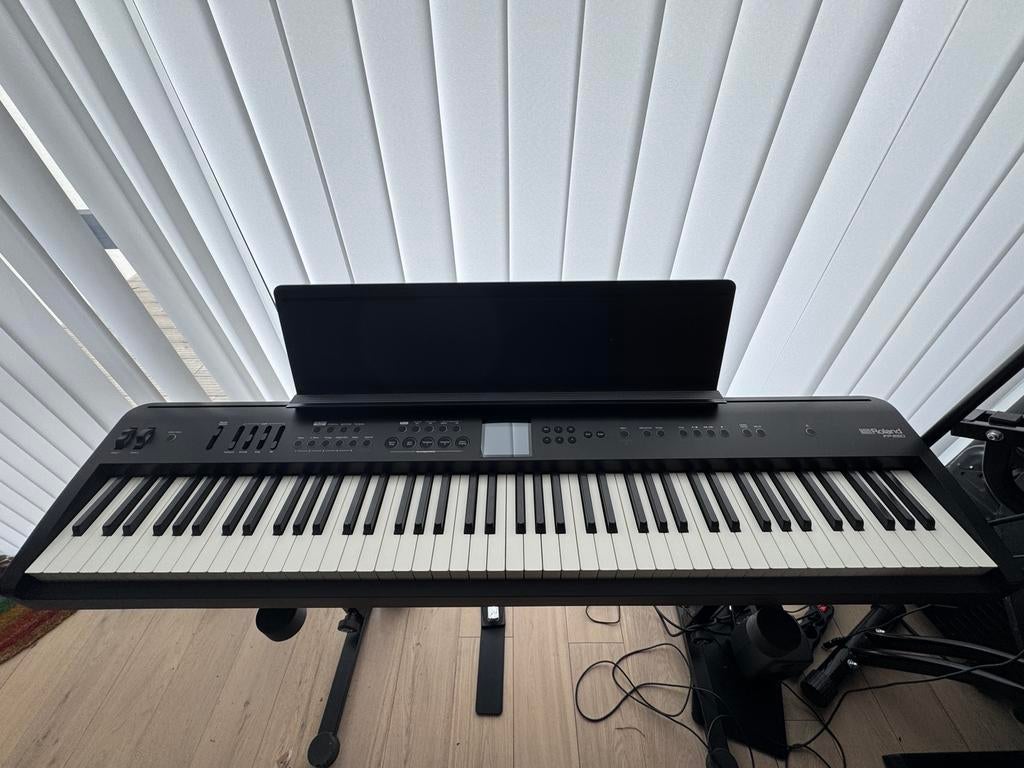 Roland FP-E50, Muziek en Instrumenten, Keyboards, Ophalen, Zo goed als nieuw, Roland
