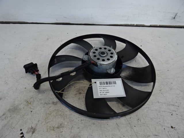 RADIATEUR VENTILATEUR Skoda Roomster (5J) (6Q0959455N), Utilisé, Info@skoda-auto.de, Skoda, Max-Planck-Straße  3-5
64331  Weiterstadt, DE