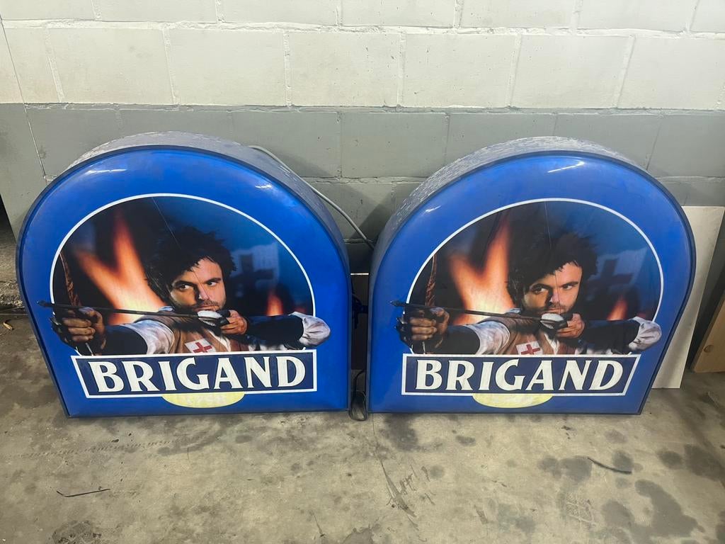Lichtreclame brigand, Verzamelen, Biermerken, Ophalen, Gebruikt, Reclamebord, Plaat of Schild