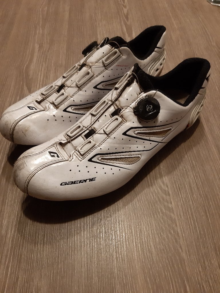 gaerne raceschoenen, Ophalen