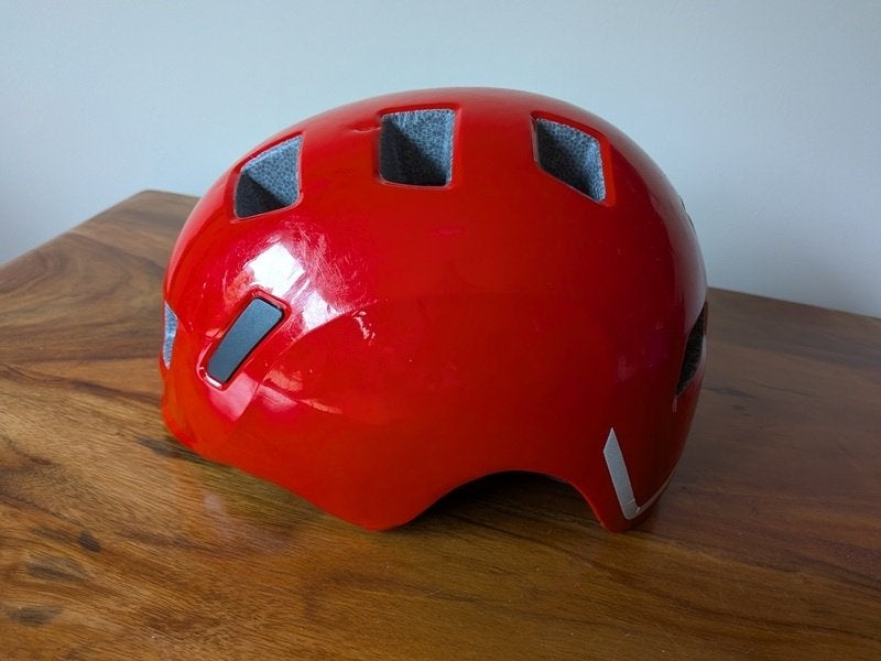 casque rouge de vélo enfant - taille 51-56cm, Vélos & Vélomoteurs, Enlèvement, Utilisé