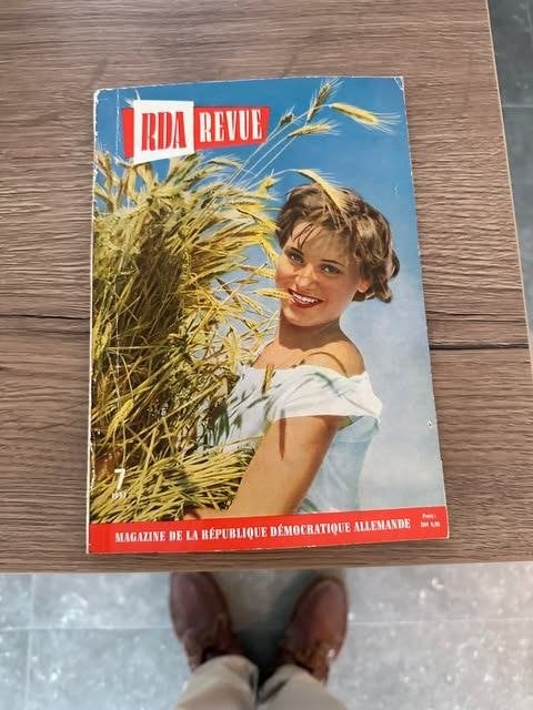 RDA revue 1957  7 magazine république démocratique Allemande, Verzamelen, Ophalen, 1940 tot 1960, Tijdschrift