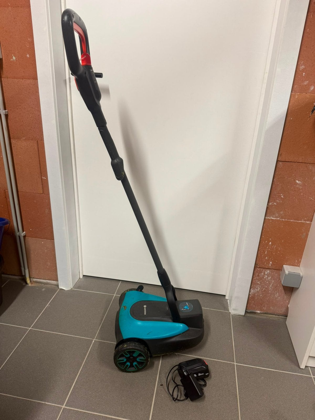 Gardena Handymower Accu grasmaaier, Tuin en Terras, Ophalen, Zo goed als nieuw, Accu-grasmaaier, Mulchfunctie
