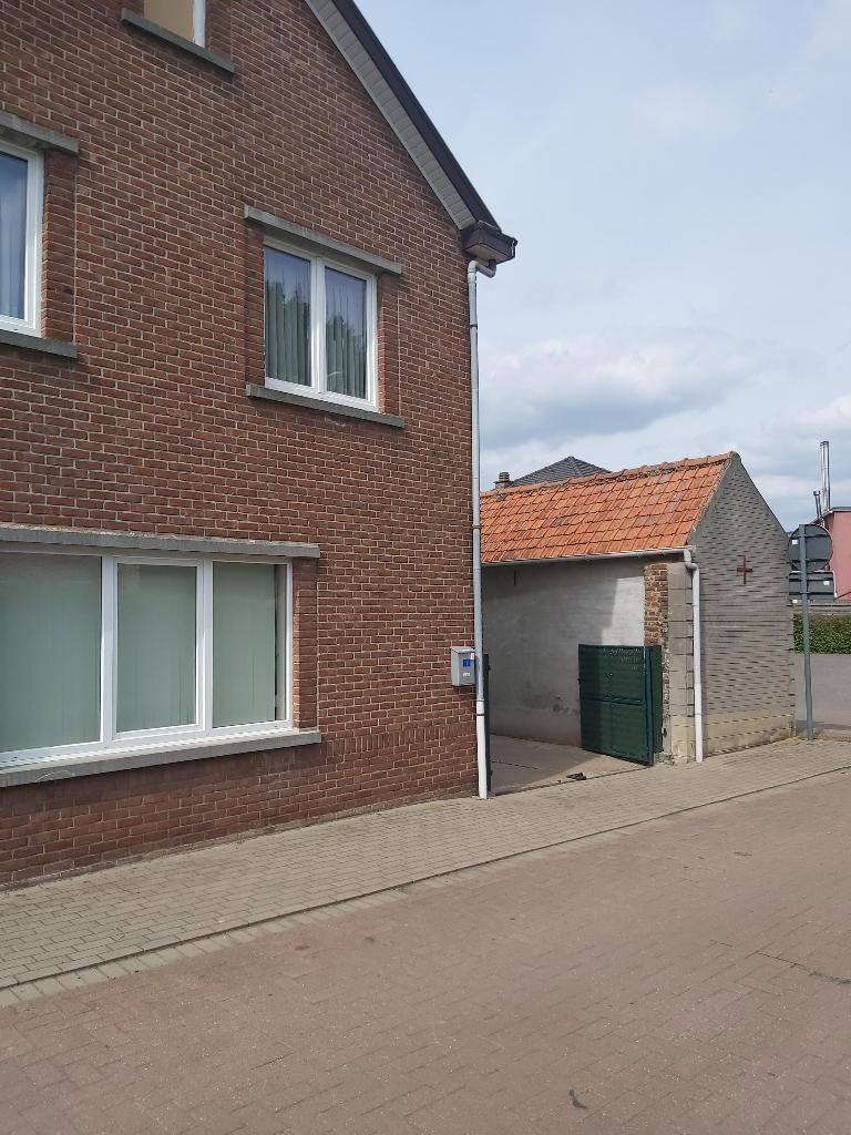 Zeer ruime woning Mopertingen Bilzen, Immo, 270 kWh/m²/jaar, Direct bij eigenaar, Hoekwoning, Provincie Limburg