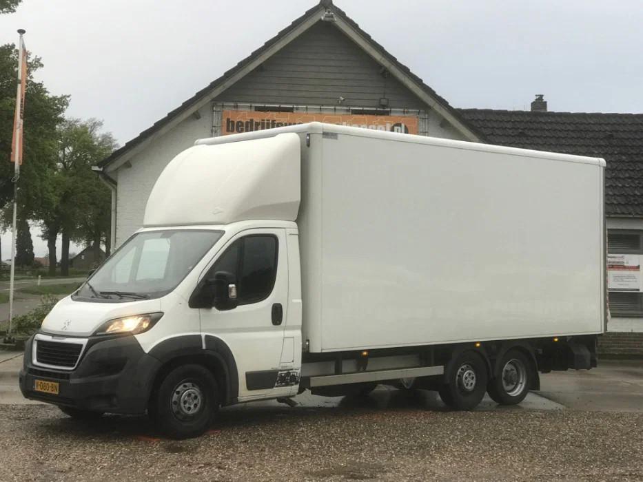 Peugeot Boxer 435 2.0 BlueHDI Euro 6 Clixtar Bakwagen Laadkl, Entreprise, 3 places, Cruise Control, Noir