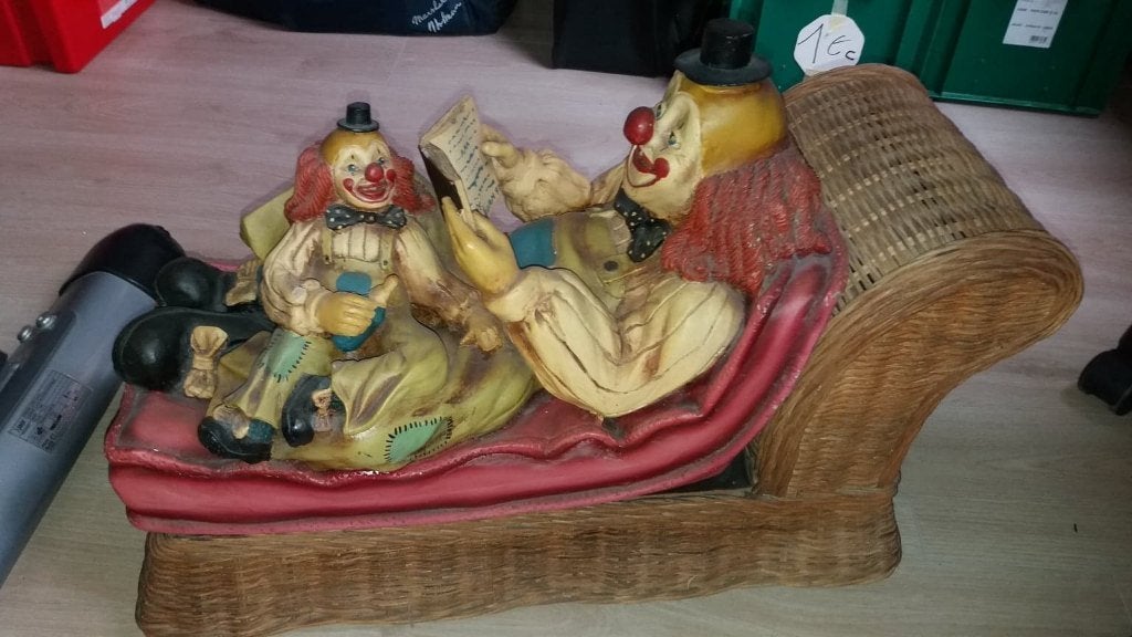 Clowns op ligbed, Enlèvement ou Envoi