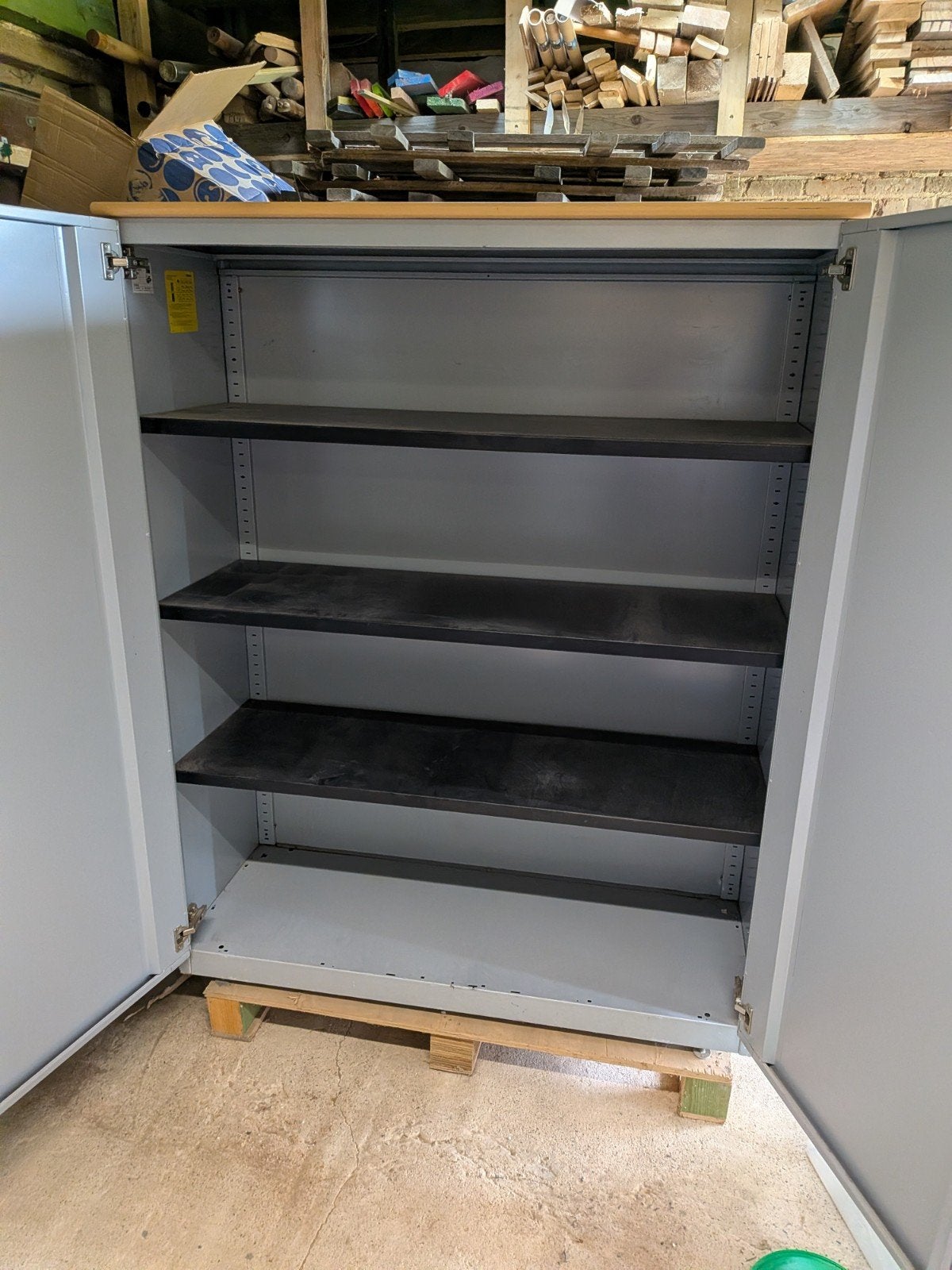 2 armoires métalliques avec plateau en bois, Maison & Meubles, Enlèvement