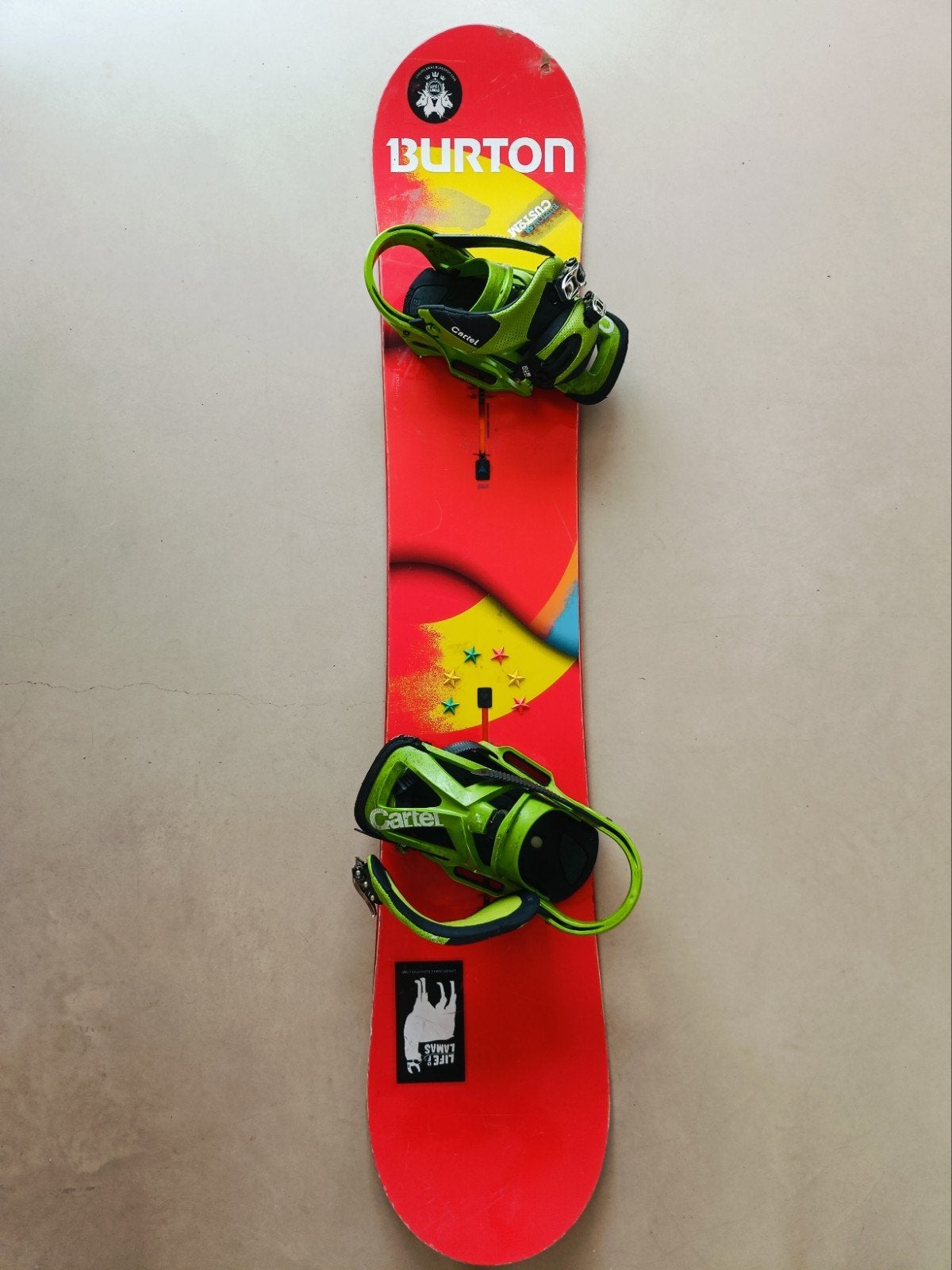 Burton snowboard 158cm  + Burton Cartel bindingen – complete, Sport en Fitness, Snowboarden, Ophalen, Gebruikt, Board