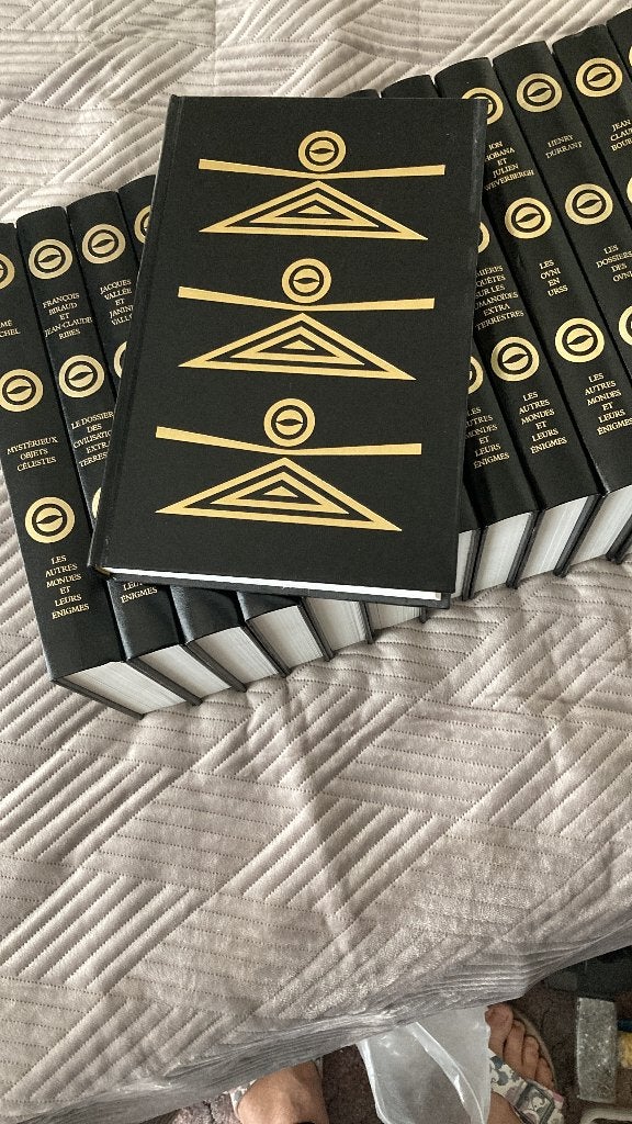 Lot de 14 livres OVNI UFO Jung- Les Autres Mondes, Livres, Comme neuf, Enlèvement, Autres types, Spiritualité en général