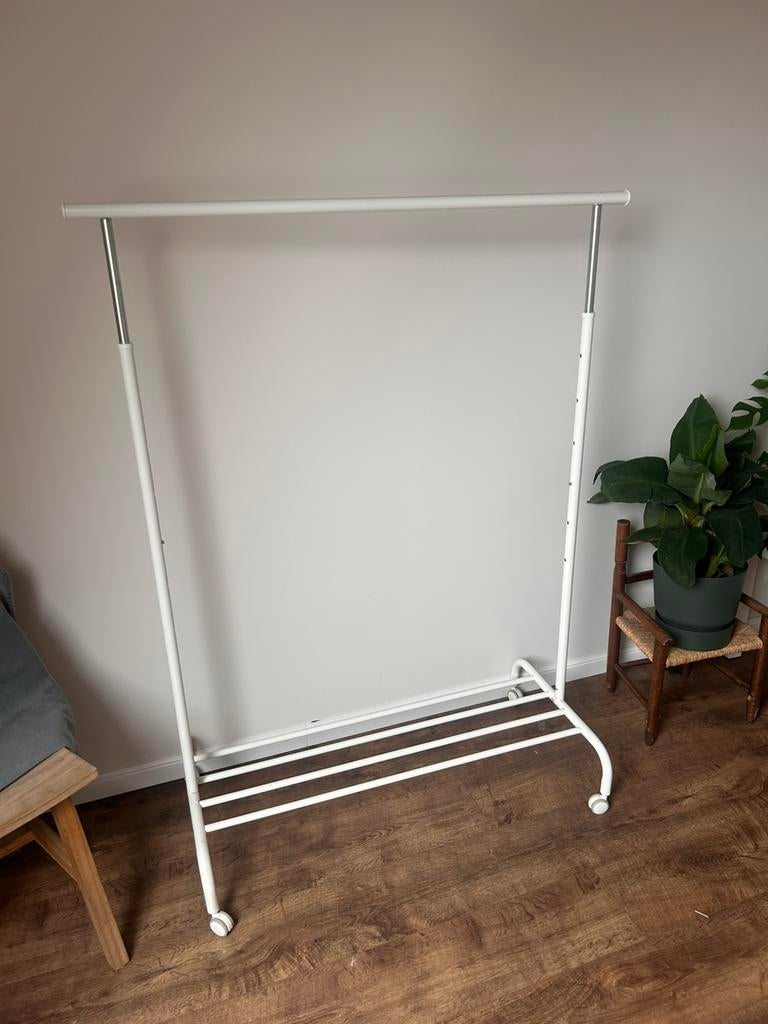 Kleren rek Ikea, Ophalen, Zo goed als nieuw