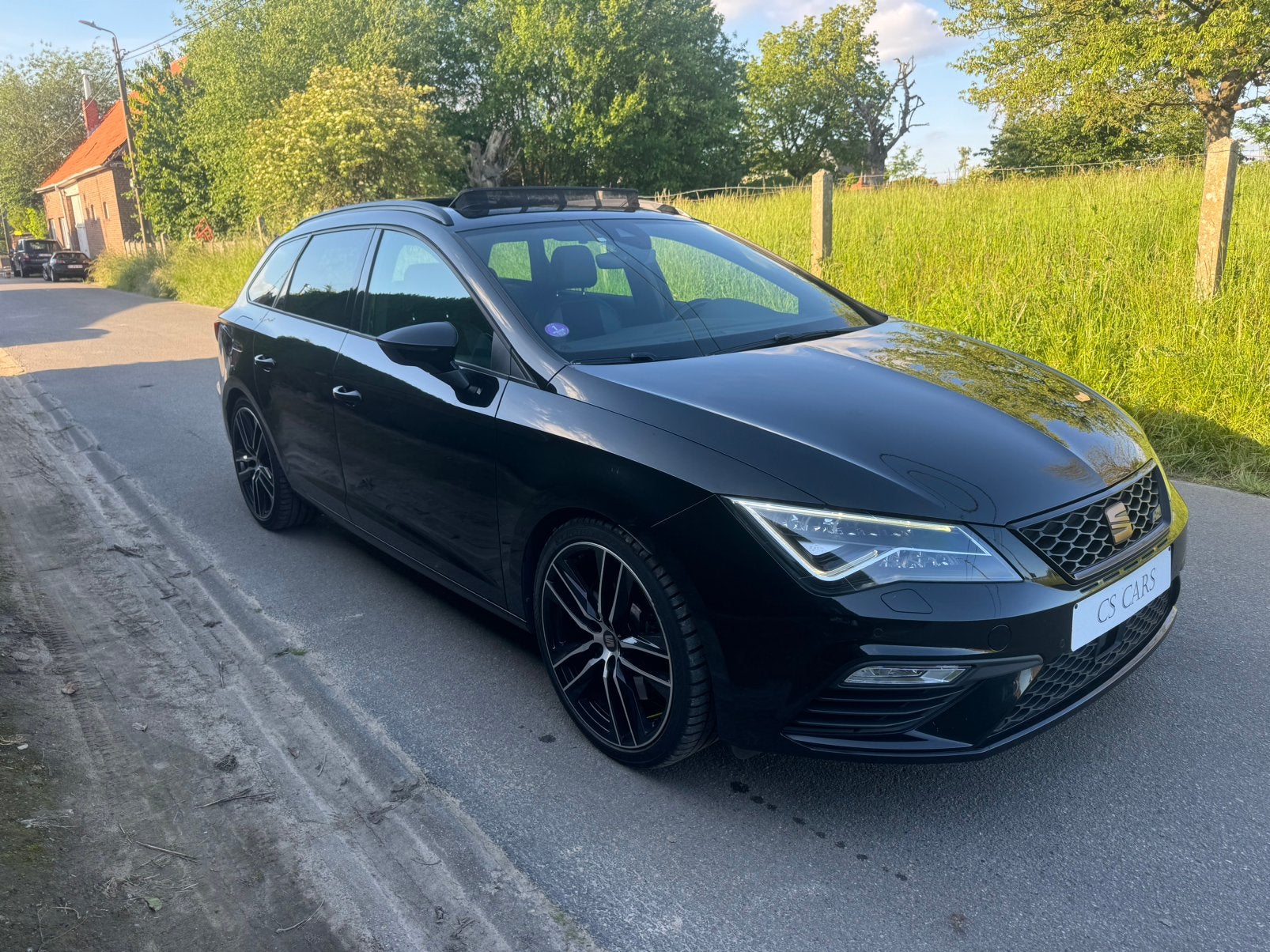 Seat Leon Cupra | 300pk | Pano | Garantie | Led | DSG | 4x4, Autos, Seat, Cuir et Alcantara, Achat, Euro 6, Entreprise