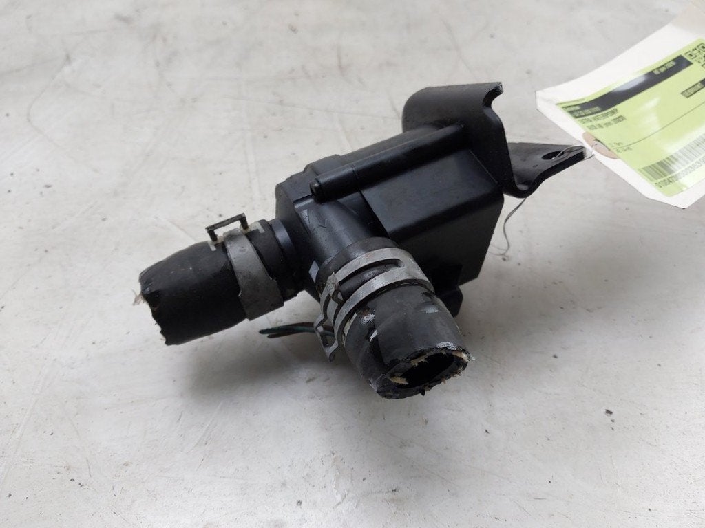 EXTRA EAU POMPE Audi A6 Avant (C8) (|06H121601N|), Auto-Union-Straße  1,
85057  Ingolstadt, DE, Info@audi.de, Audi, Utilisé