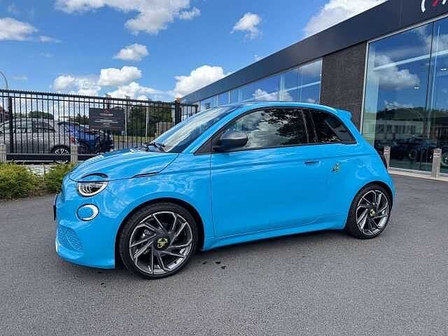 Abarth 500e e-595 42 kWh Scorpionissima | 850Km!| Pano |, Autos, Abarth, Achat, https://public.car-pass.be/vhr/62fde6ca-bc6a-405f-9291-fec6ef5dbdf8