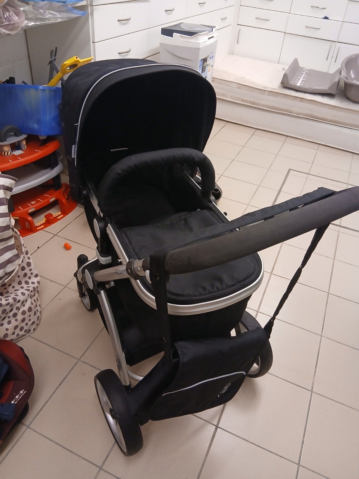 poussette noir évolutive, Enfants & Bébés, Poussettes & Combinaisons, Poussette, Maxi-Cosi