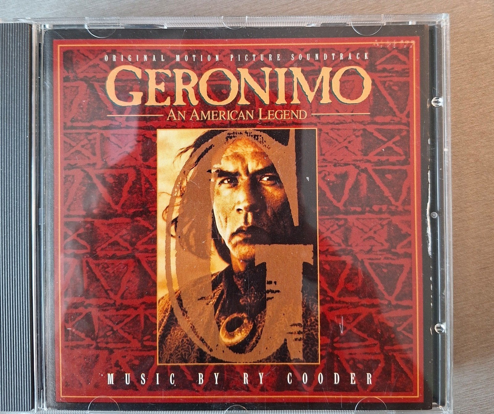 CD. Geronimo. (Bande son, Ry Cooder)., CD & DVD, CD | Musiques de film & Bandes son, Bande originale, Enlèvement ou Envoi, Utilisé