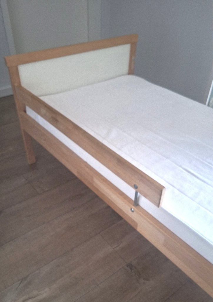 Lit pour tout-petit sommier à lattes, matelas, support lat.., Enlèvement, Matelas