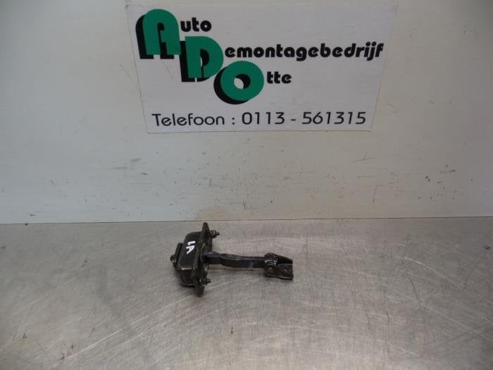 Deurvanger 4Deurs links-achter van een Saab 9-5, Gebruikt, -, -, Ophalen of Verzenden