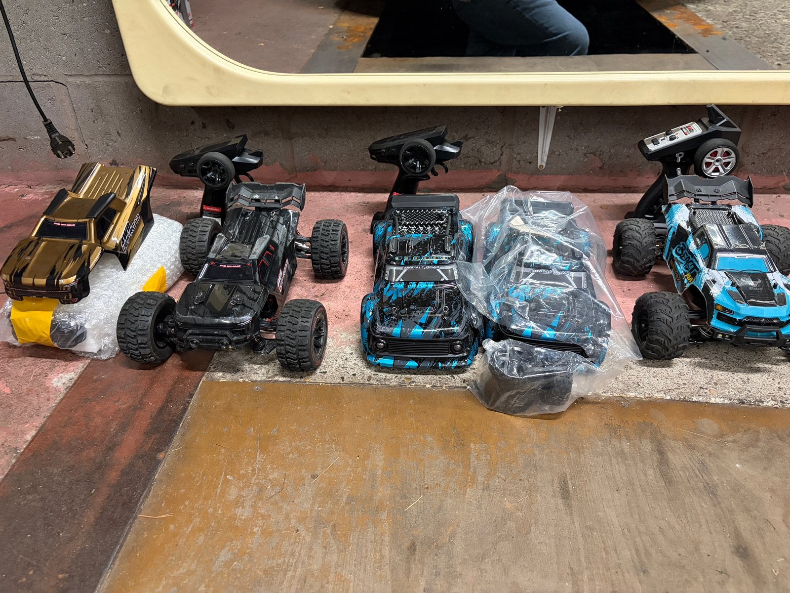 Rc autos, Hobby en Vrije tijd, Auto offroad, Schaal 1:14, Zo goed als nieuw, RTR (Ready to Run)