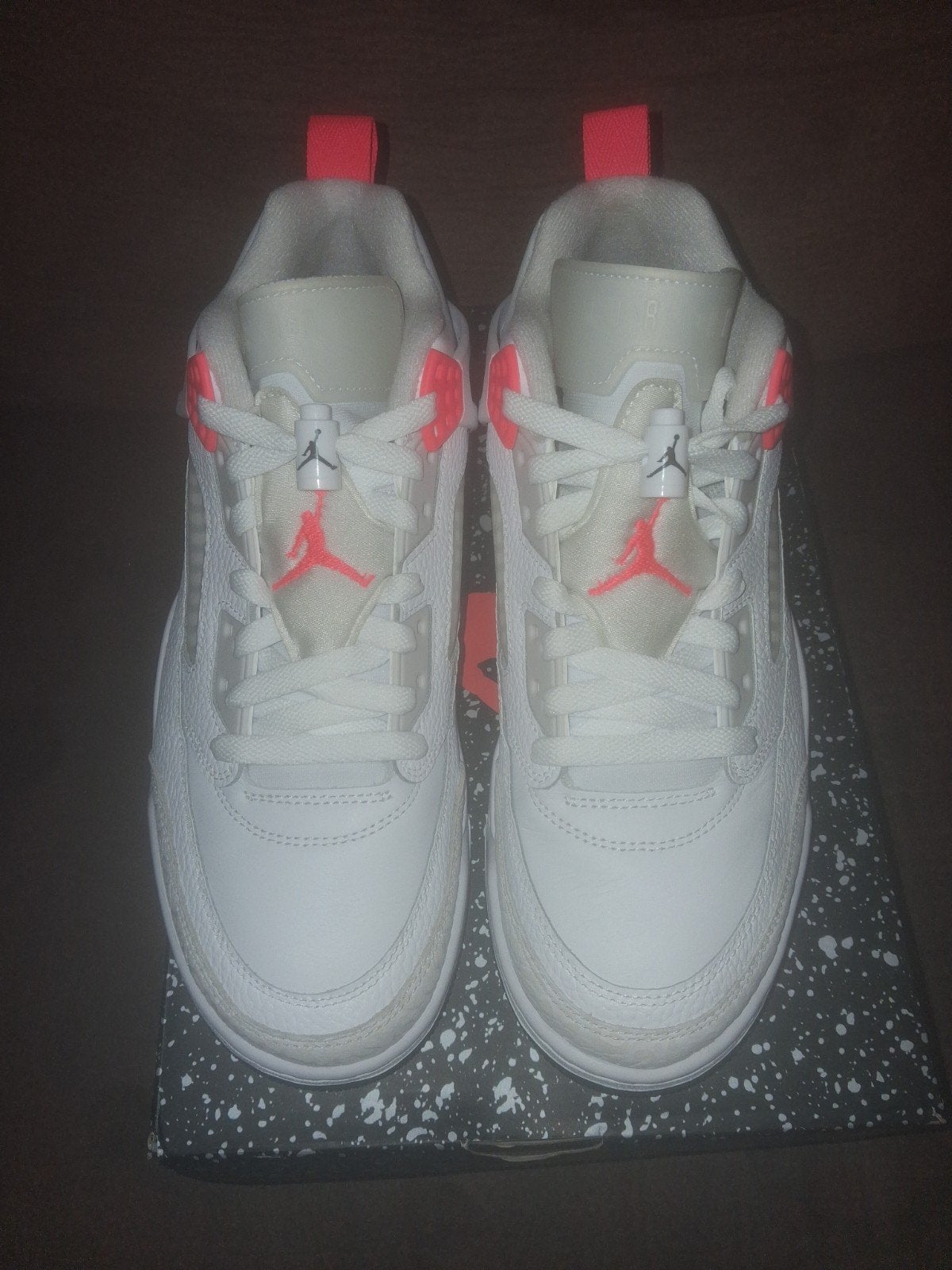 Jordan Spizike Low ( M 43 ) splinternieuw, Kinderen en Baby's, Babykleding | Schoentjes en Sokjes, Ophalen