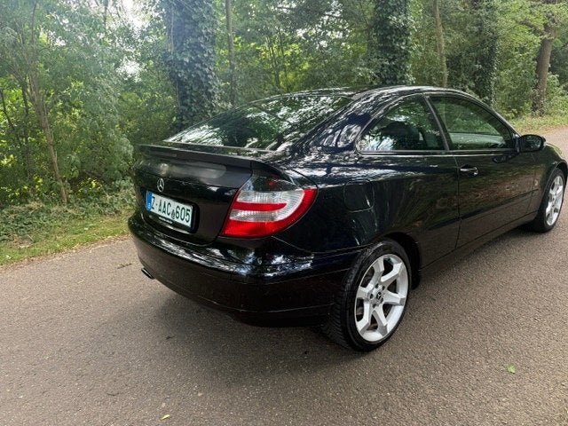 MB C KOMPRESSOR AIRCO LEER XENON CRUISE TOP STAAT!, Auto's, 4 zetels, 4 cilinders, Blauw, Leder