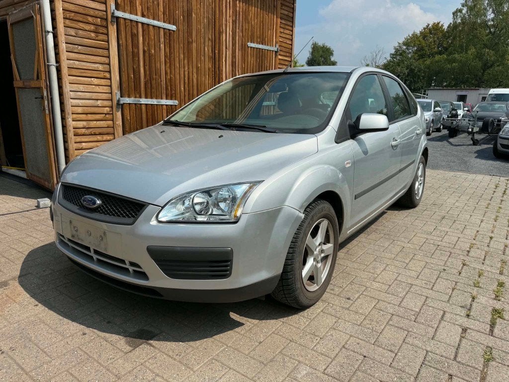 Ford Focus 2007 1.6 diesel 66 kw, Auto's, Testrit aan huis, Stof, Zwart, 4 cilinders