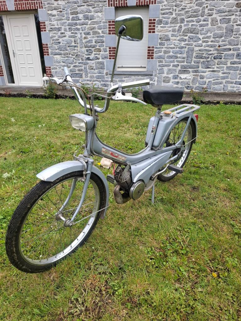 Mobylette motobecane, Vélos & Vélomoteurs, Cyclomoteurs | Oldtimers & Ancêtres, Enlèvement