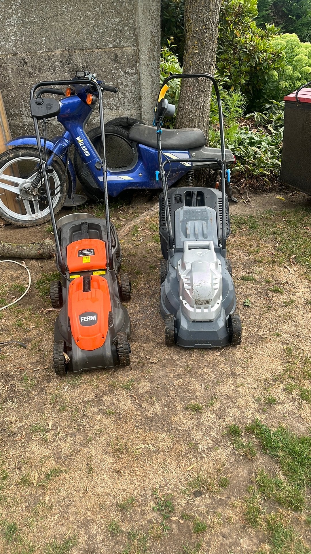 Grasmachine, Tuin en Terras, Ophalen, Elektrische grasmaaier, Zo goed als nieuw, Opvangbak