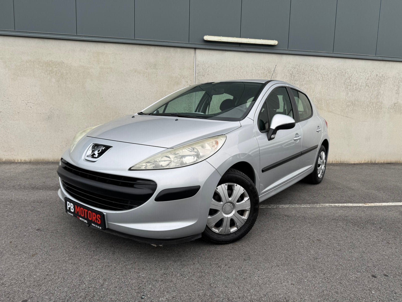 Peugeot 207 1.4i - 2010 - benzine - keuring - garantie, Autos, Peugeot, Argent ou Gris, Achat, Entreprise, Boîte manuelle