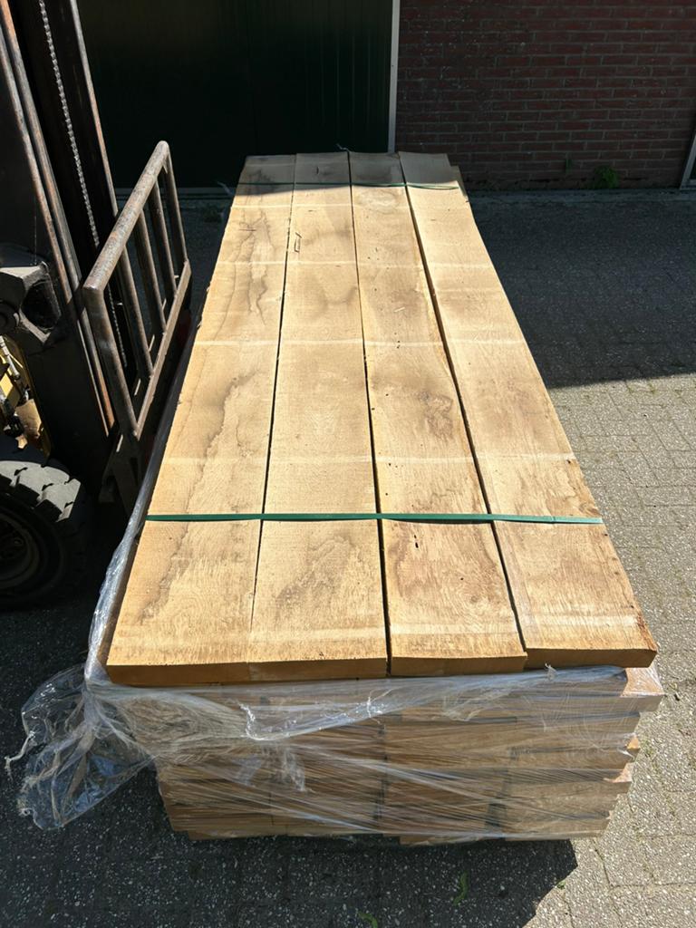 Eiken fijnbezaagd te koop. 2600x220x52 mm, Bricolage & Construction, Bois & Planches, Neuf, 50 mm ou plus, Enlèvement ou Envoi