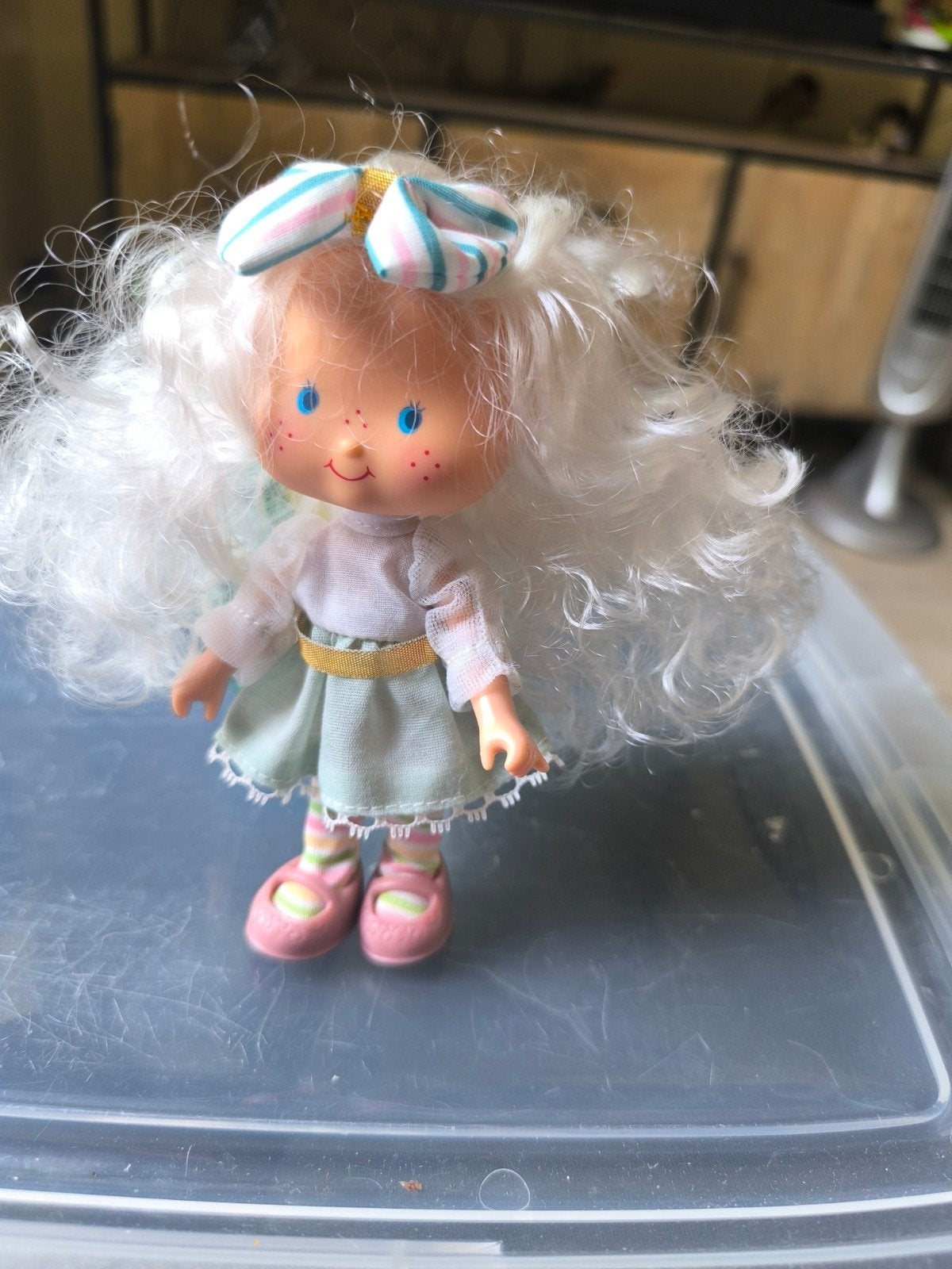 poupée Angélique ( Charlotte aux fraises), Enlèvement ou Envoi