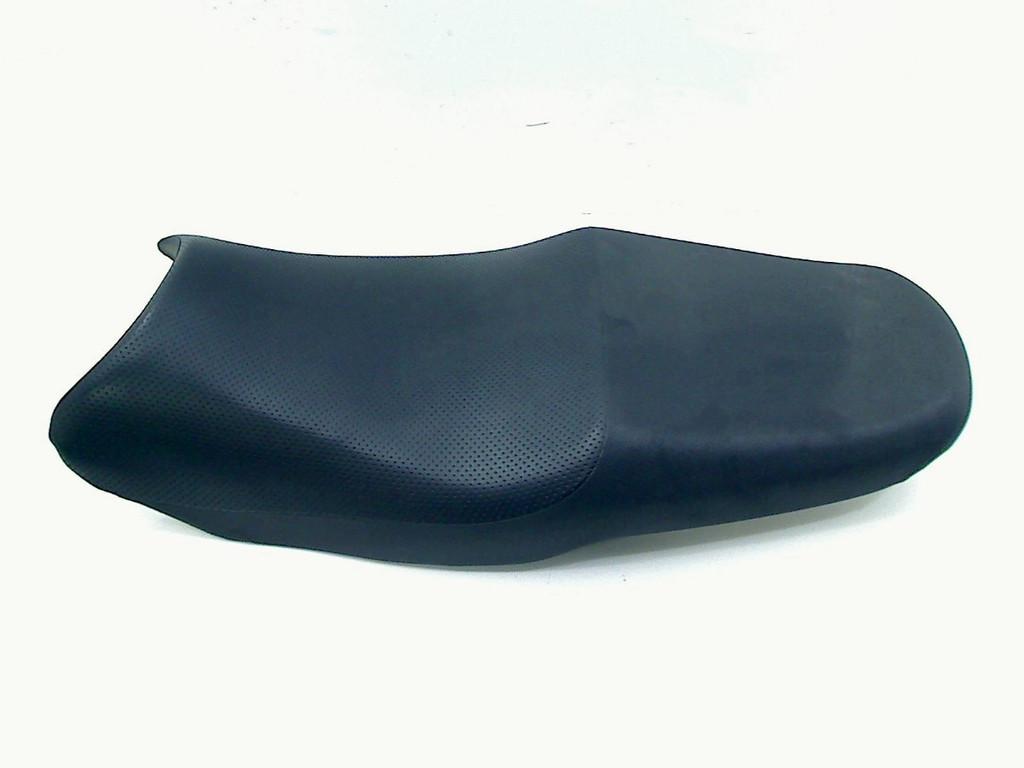 SIEGE COMPLET GSF 600 Bandit 2000-2004 (GSF600 MK2) (S31F), Dhr. S. di Majo, Utilisé, Info@cama-motorparts.nl, P.J. Troelstraweg 8 8
3144 CX  MAASSLUIS, NL