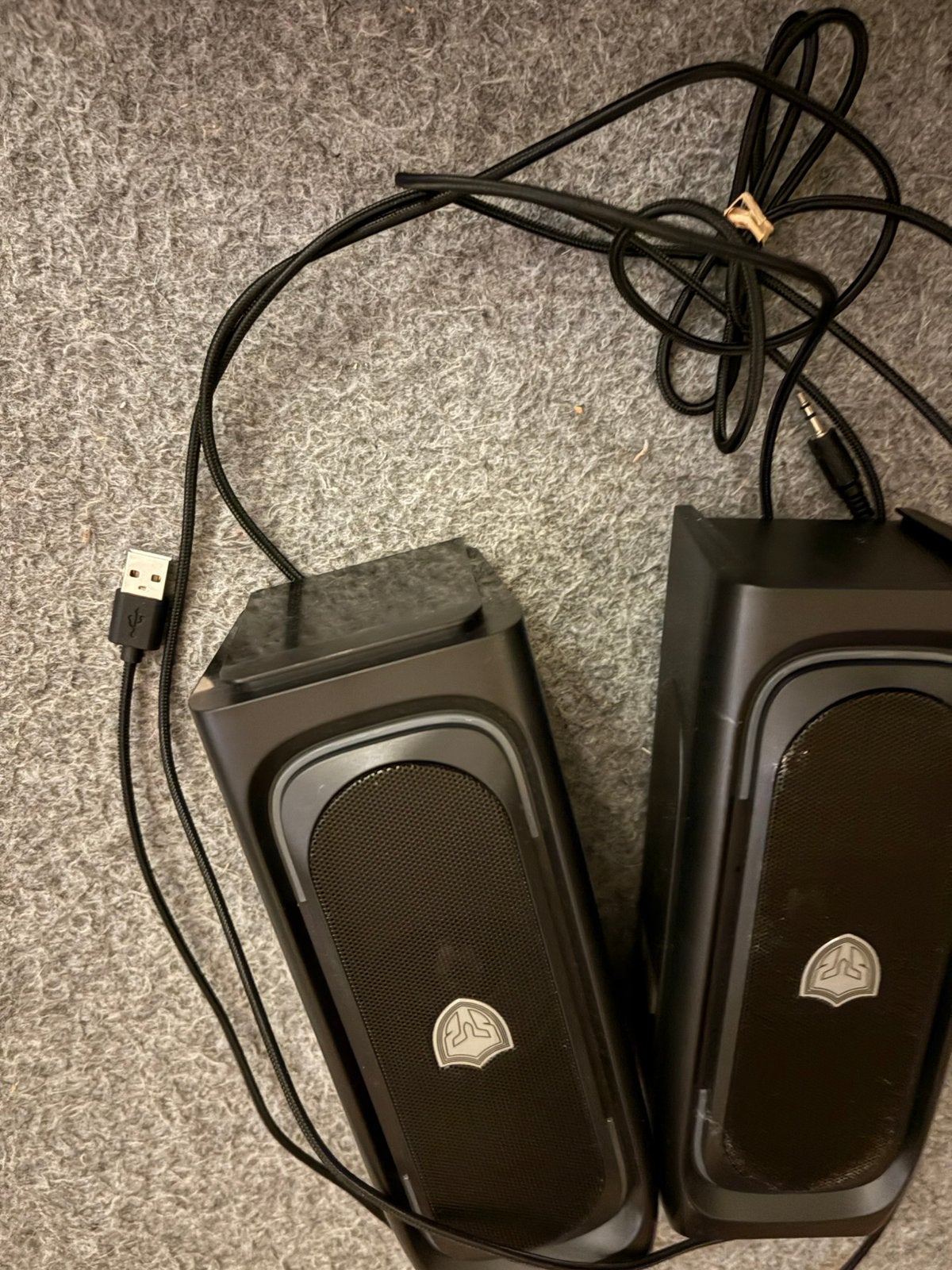 Boks muziek, Computers en Software, Pc speakers, Ophalen, Zo goed als nieuw