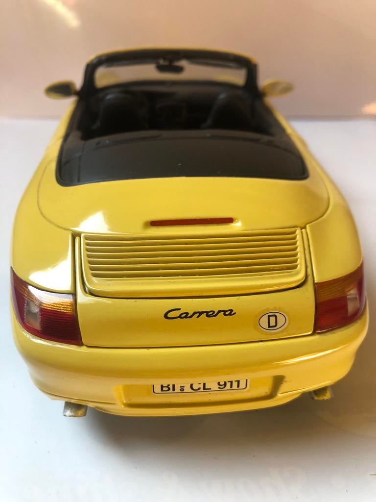 Porsche 996 cabriolet UT models, Ophalen, Zo goed als nieuw, UT Models