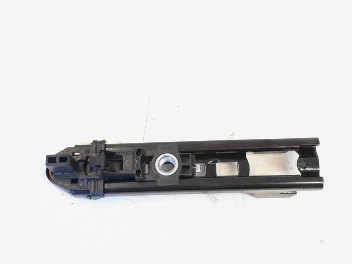 Guide ceinture de sécurité d'un Volkswagen Jetta, Autos : Pièces & Accessoires, Volkswagen, -, 3 mois de garantie, Utilisé