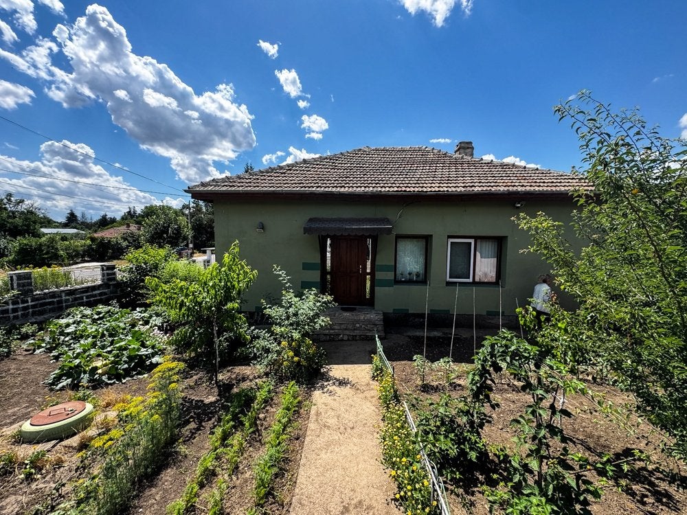 Gerenoveerd huis met gastenverblijf | Nabij General Toshevo, Bulgaria, 120 m², Dorp, 5 kamers