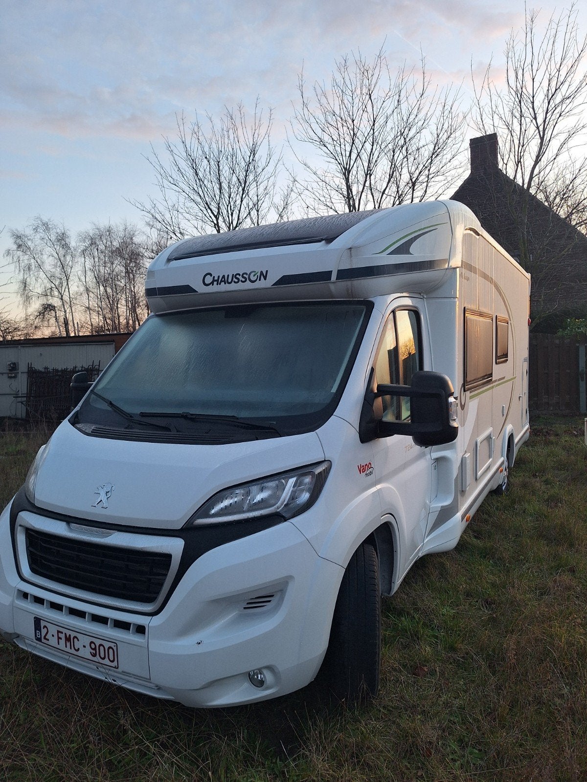 Chausson etap line 724, TV, Handgeschakeld, Elektrische ramen, Benzine