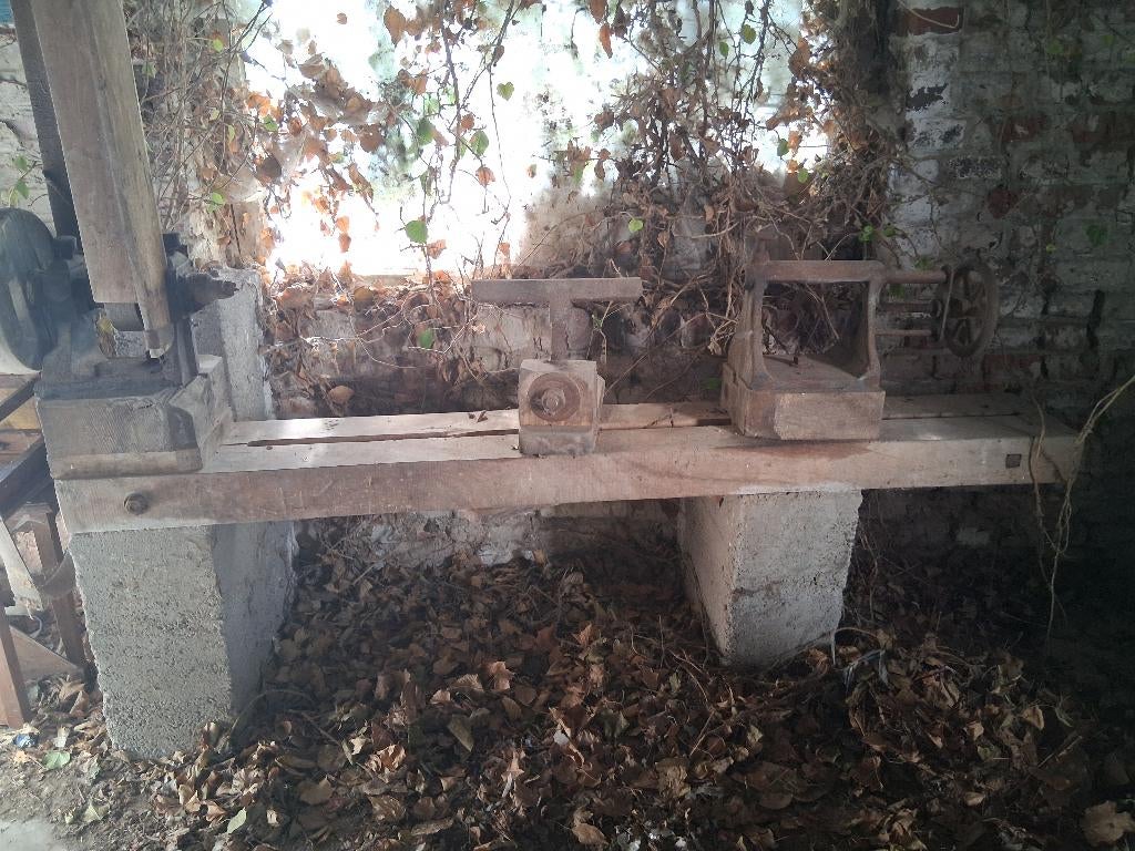 Ancienne tour à bois, Enlèvement, Utilisé