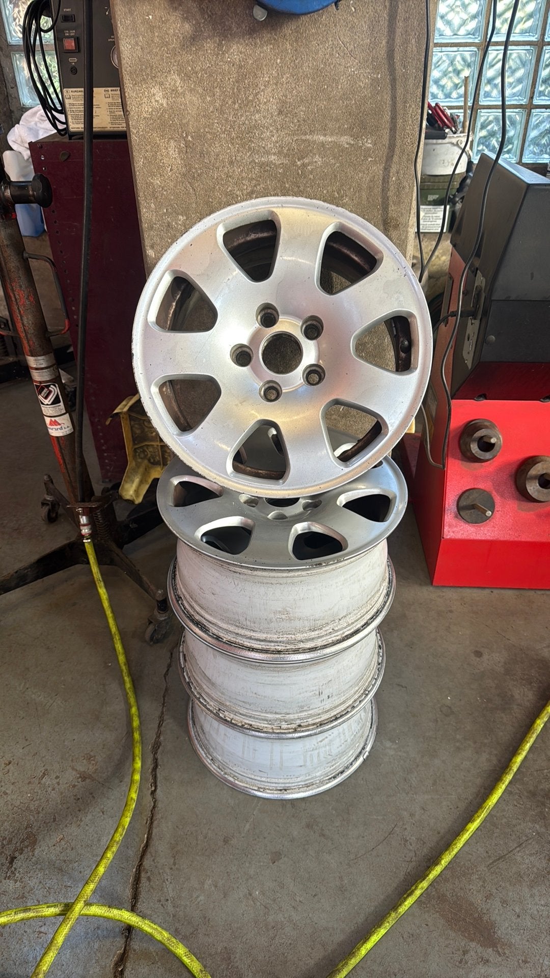 Jantes Audi A4 16 pouces 75€, Autos : Pièces & Accessoires, Enlèvement, Jante(s)