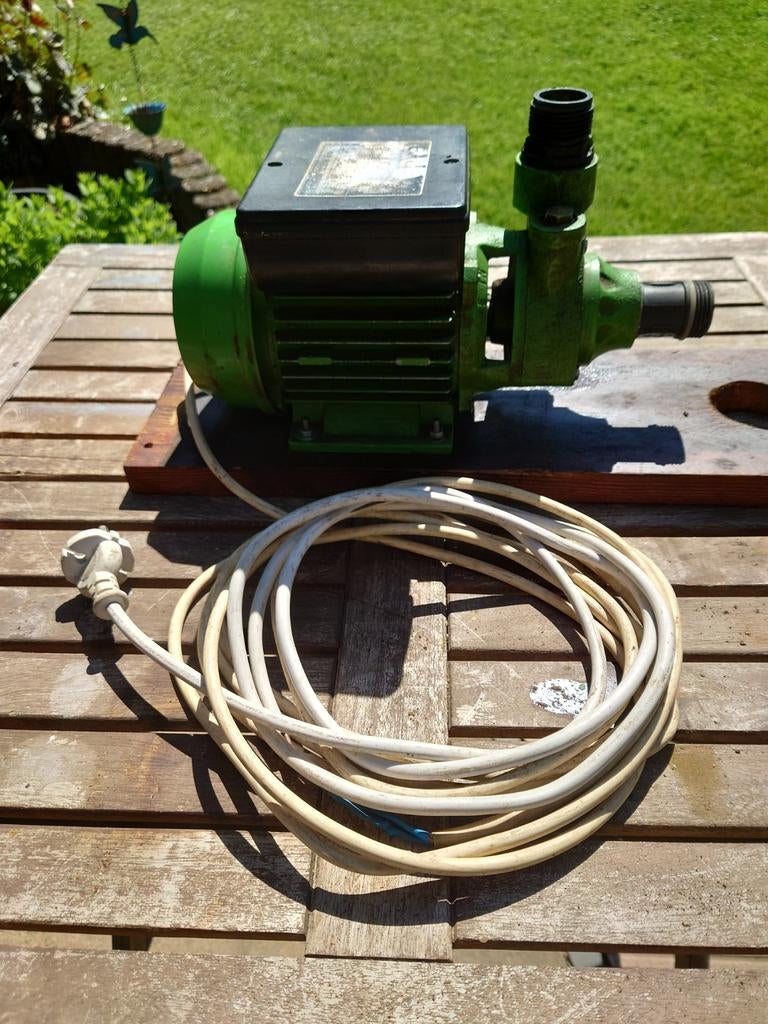 Pompe à eau jardin, Enlèvement
