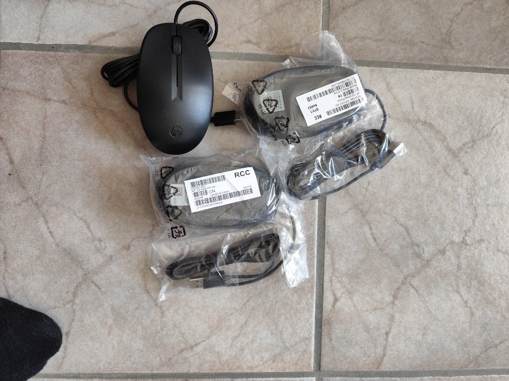 3 souris HP125, Informatique & Logiciels, Souris, Enlèvement, Droitier, Filaire, Neuf