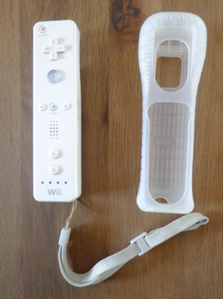 Remote controller wit + polsbandje + siliconen hoesje, Games en Spelcomputers, Ophalen of Verzenden, Zo goed als nieuw