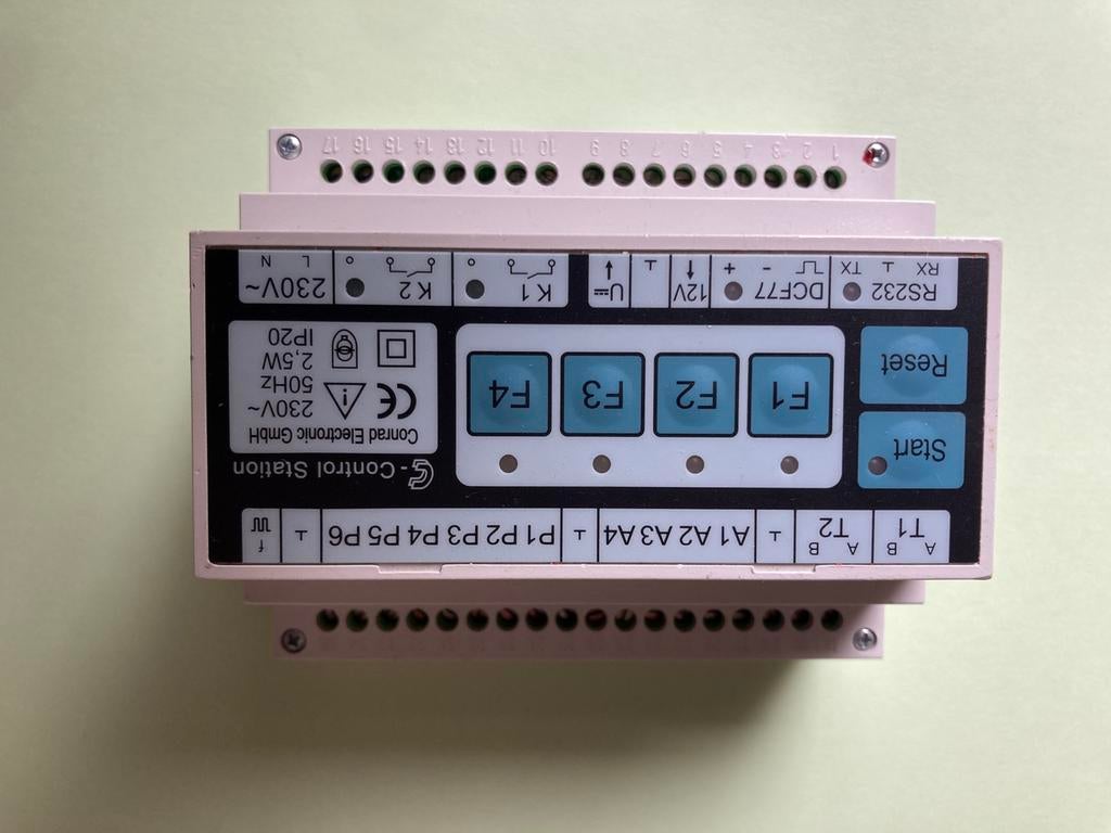 Plc conrad 230 Volt, Computers en Software, Laptophoezen, Ophalen of Verzenden, Gebruikt
