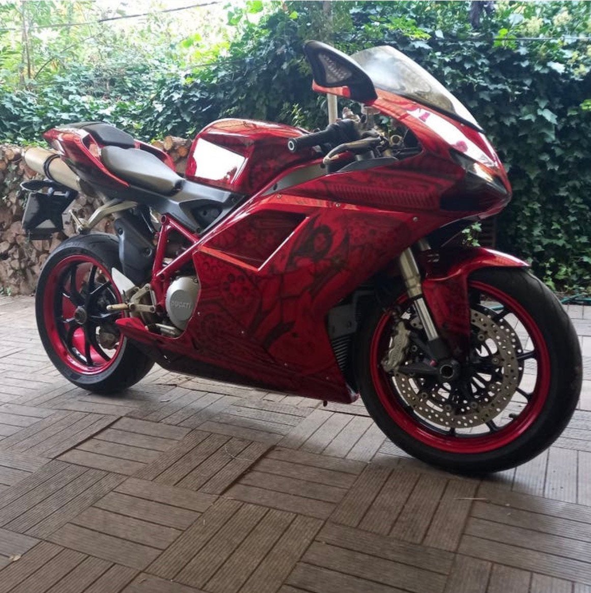 Ducati 848, Particulier
