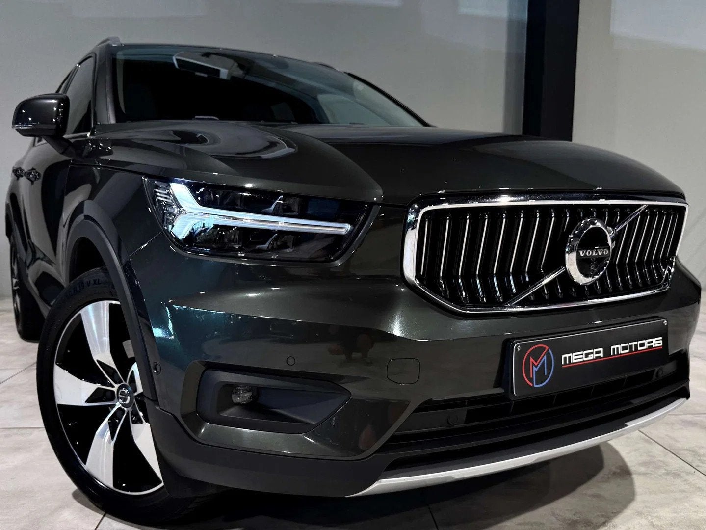 Volvo XC40 2.0 D3 150CV BAUTO ViRTUAL COCKPiT CARPLAY NAVi D, Autos, Cuir, Argent ou Gris, Achat, Entreprise
