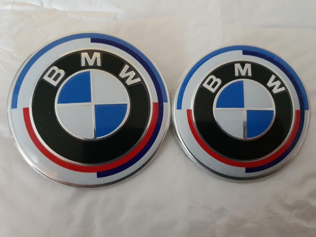 Bmw emblemen 50th Anniversary 2 x 82 mm of 82mm +74mm, Ophalen of Verzenden