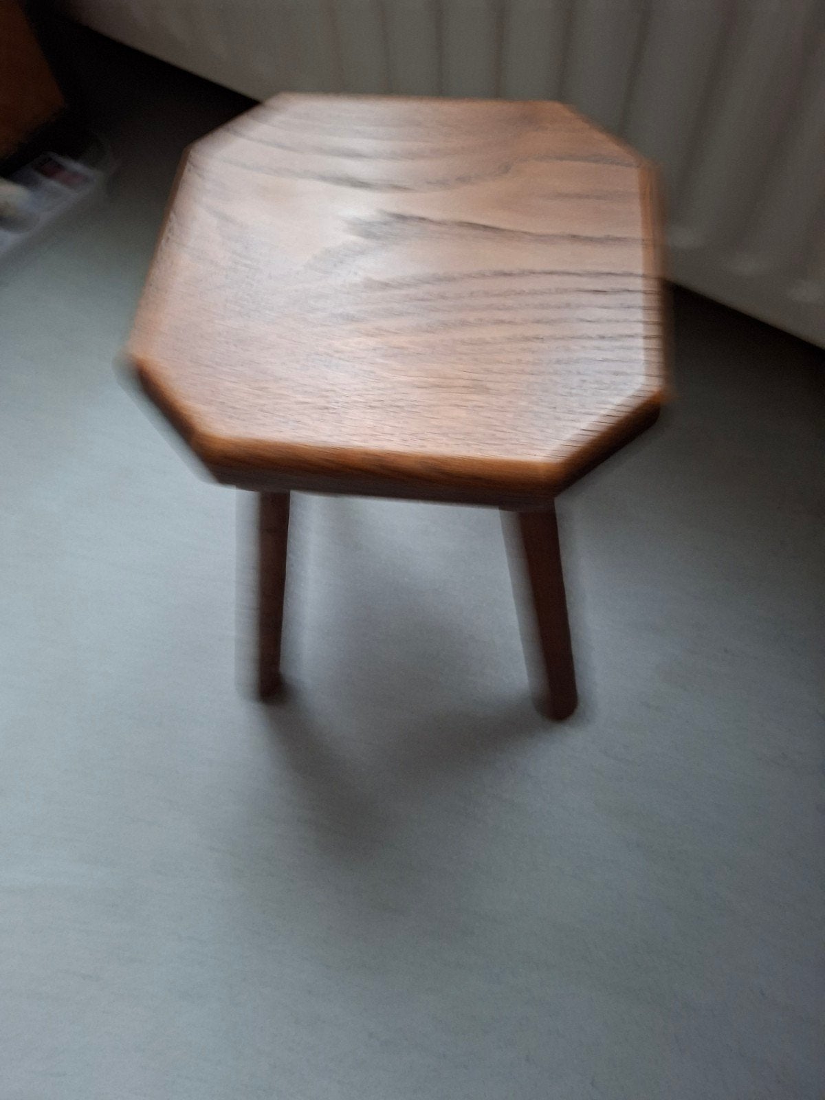 2 eiken bijzet tafeltjes  goede staat geen krassen of kapot, Ophalen