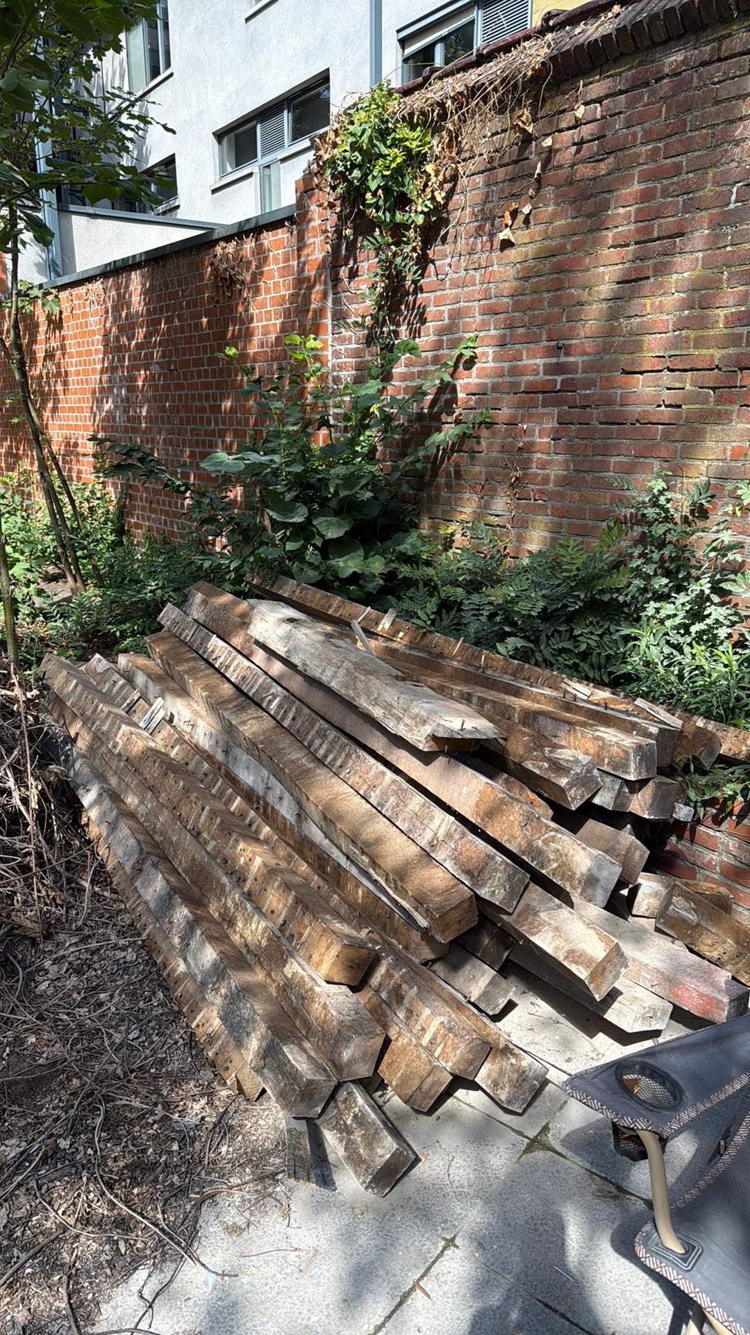 Gratis hout, Ophalen