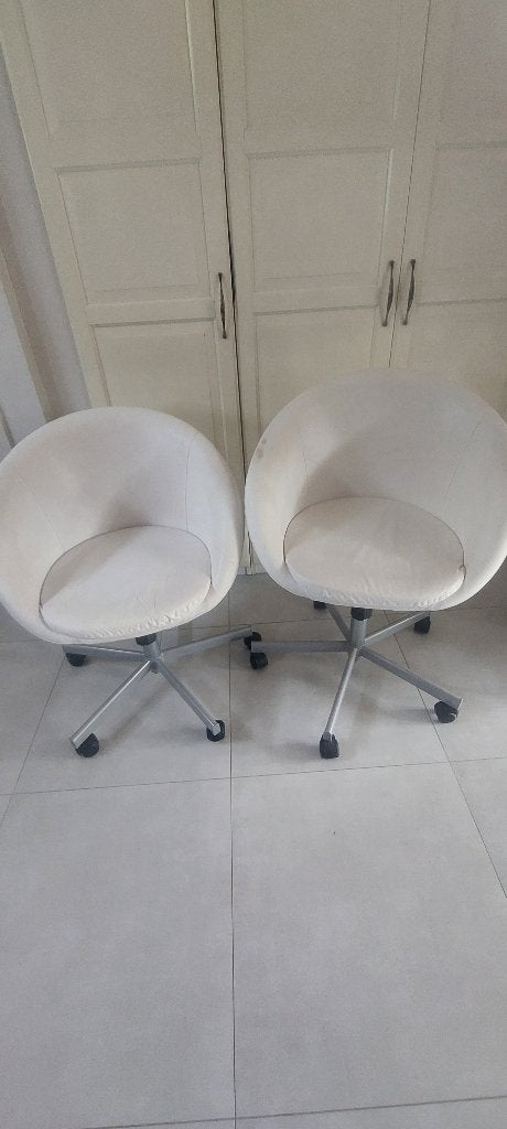 Witte IKEA stoelen, Huis en Inrichting, Bureaus, Ophalen, Gebruikt, In hoogte verstelbaar, IKEA